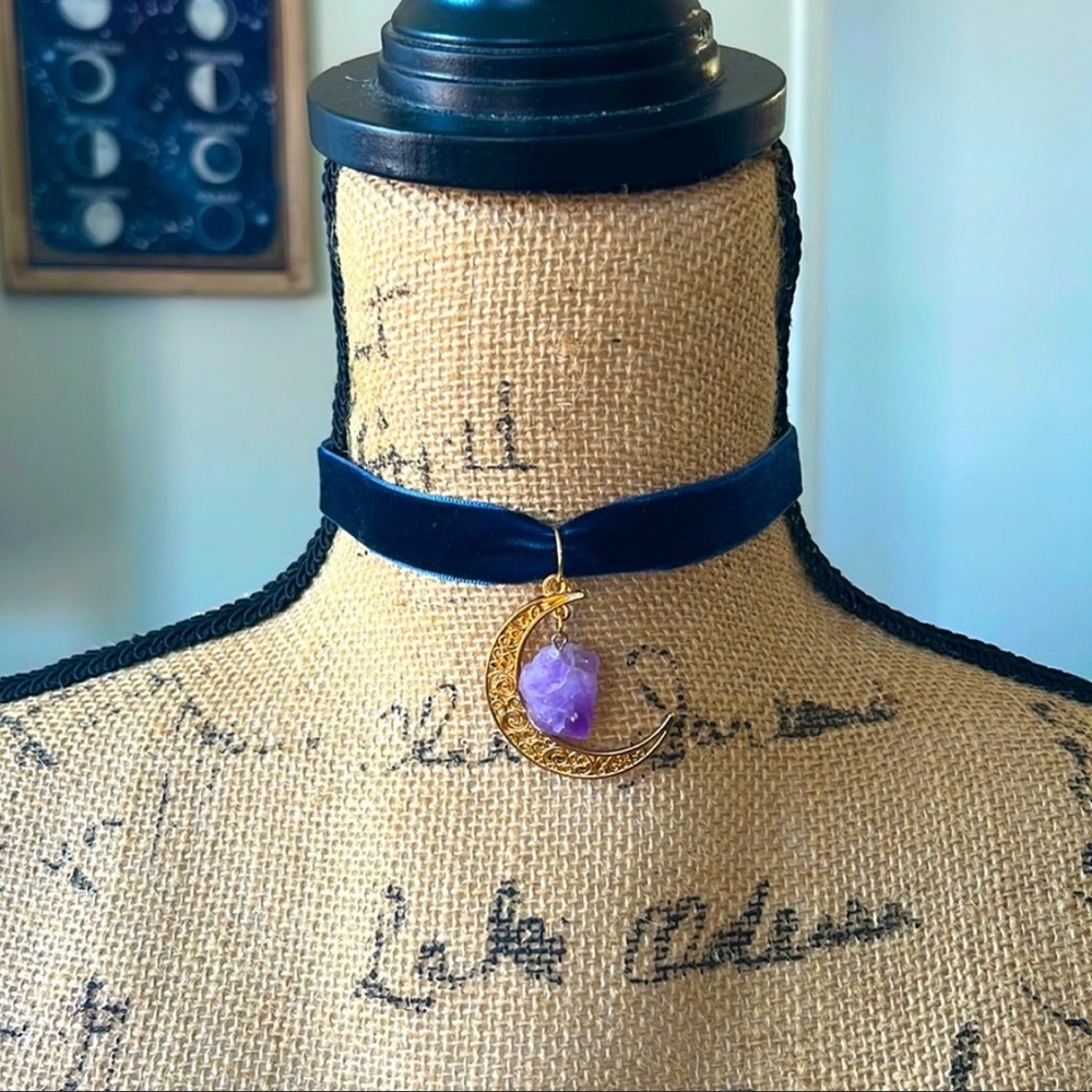 Amethyst Choker With Gold Crescent